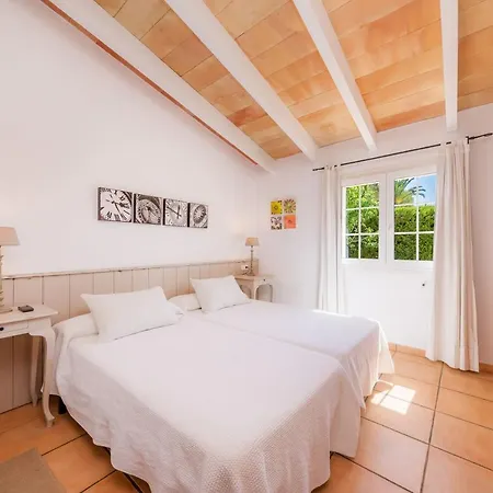 Can Lluis Villa